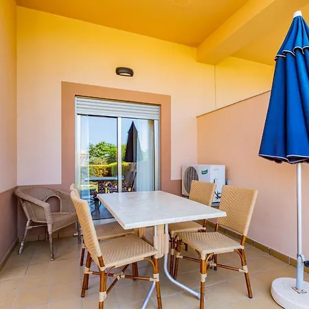 Сasa de vacaciones Casa Colina 2 *